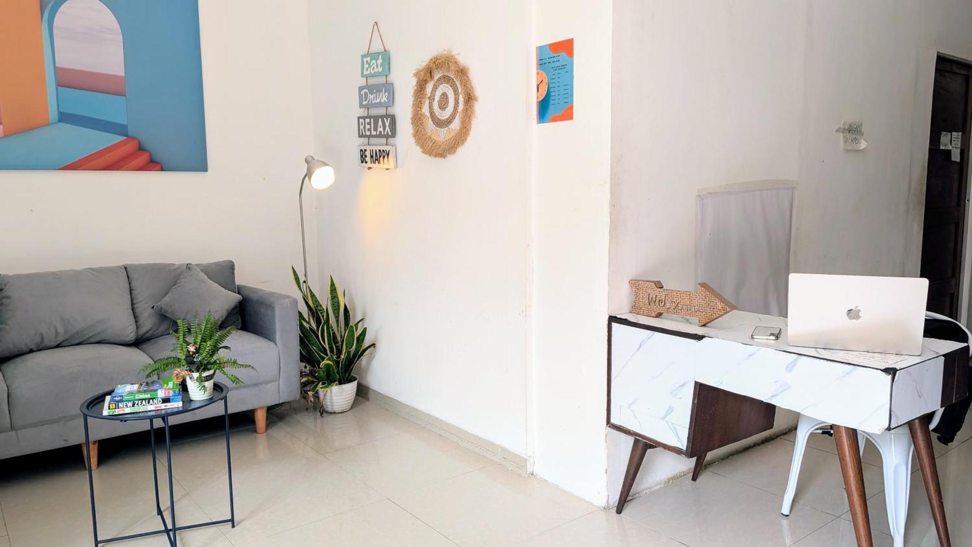 Homey Guesthouse Kertajaya سورابايا المظهر الخارجي الصورة